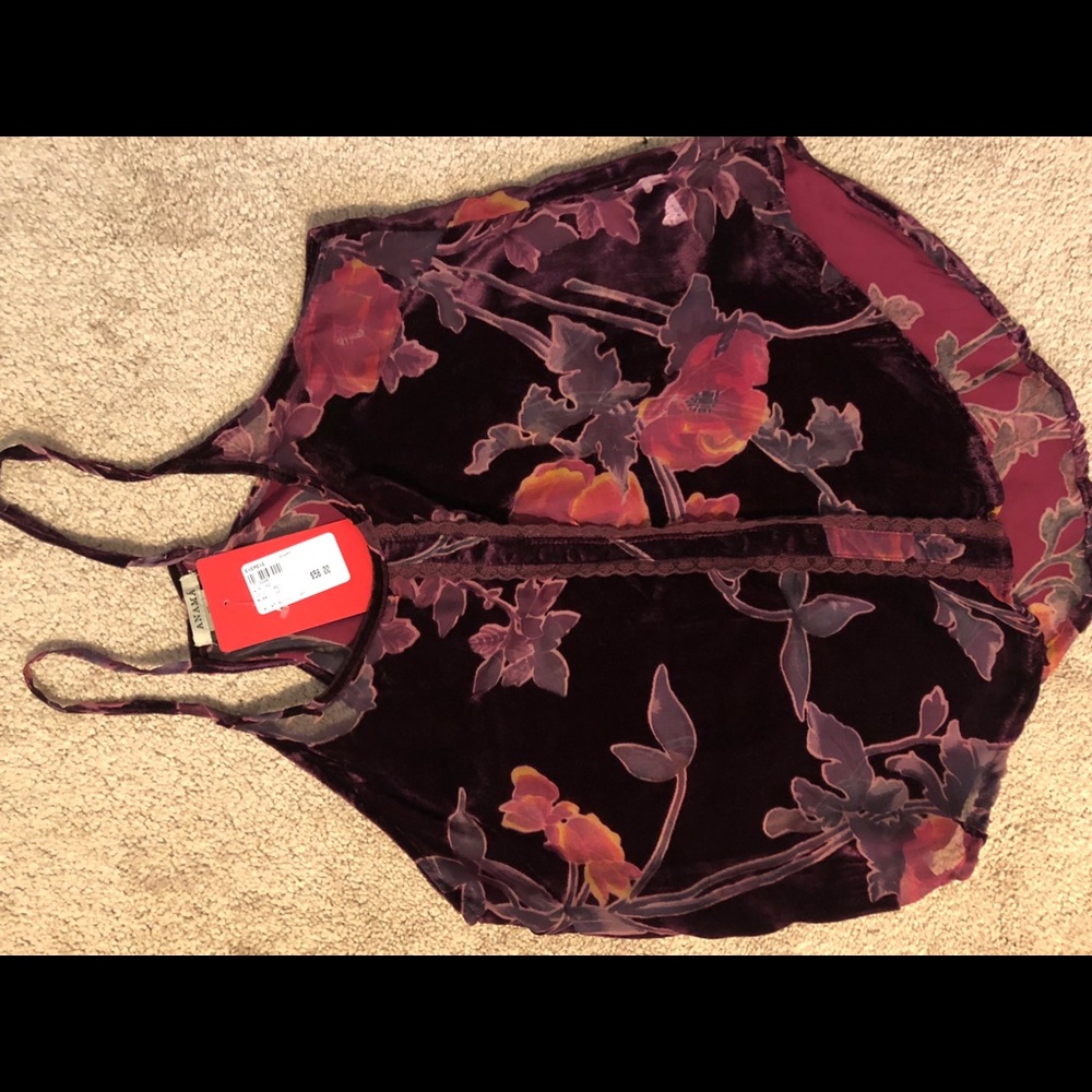 *NEW WITH TAGS* Anama velvet burn out cami